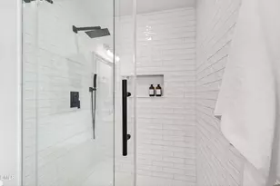 1001 Pebblebrook Dr, Raleigh, NC 27609 - Photo 32