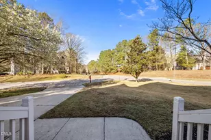 601 Crossing Dr, Durham, NC 27703 - Photo 8