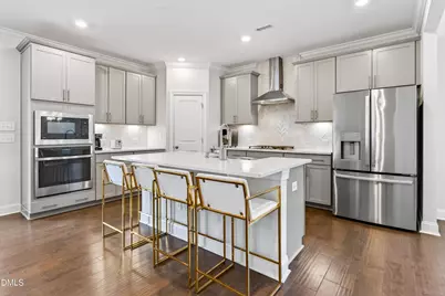 318 Ber Creek Drive, Fuquay-Varina, NC 27526 - Photo 8