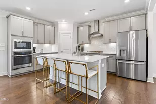 318 Ber Creek Dr, Fuquay Varina, NC 27526 - Photo 8