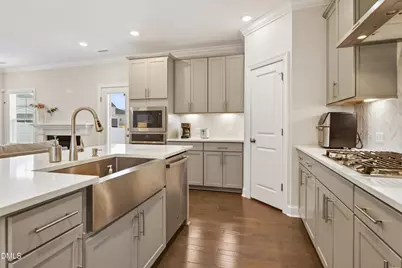 318 Ber Creek Drive, Fuquay-Varina, NC 27526 - Photo 6