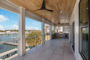 208 Radio Island Rd, Morehead City, NC 28557 - Photo 16