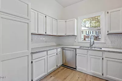 6102 Highcastle Court, Raleigh, NC 27613 - Photo 10