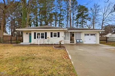 202 E North Street, Fremont, NC 27830 - Photo 1