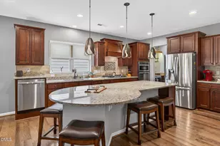 1508 Bloomsbury Manor Dr, Durham, NC 27703 - Photo 2