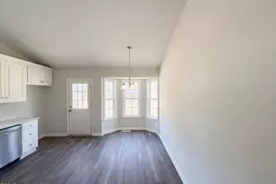 157 Sommerset Dr, Clayton, NC 27520 - Photo 4