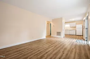 121 Westview Dr, Carrboro, NC 27510 - Photo 4