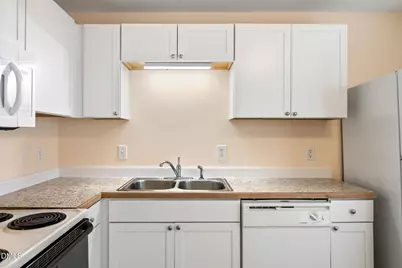 121 Westview Drive #Apt 27, Carrboro, NC 27510 - Photo 6