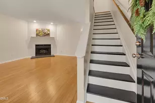 6528 Hearthstone Dr E, Raleigh, NC 27615 - Photo 6