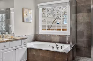 102 Travilah Oaks Ln, Cary, NC 27518 - Photo 24