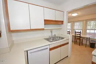 306 Plainview Ave, Raleigh, NC 27604 - Photo 8