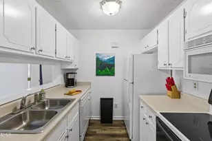 3237 Mill Run, Raleigh, NC 27612 - Photo 4