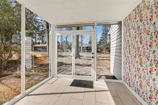 407 Hickory Dr, Chapel Hill, NC 27517 - Photo 2