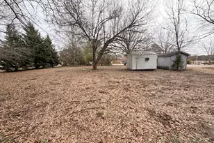 720 S Wakefield St, Zebulon, NC 27597 - Photo 20