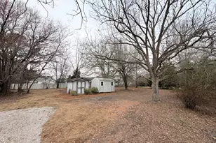 720 S Wakefield St, Zebulon, NC 27597 - Photo 18