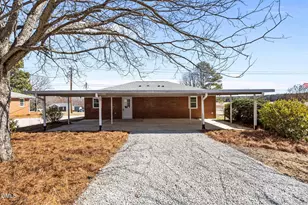 728 S Wakefield St, Zebulon, NC 27597 - Photo 16