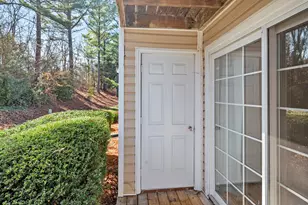 5669 Hornaday Rd, Greensboro, NC 27409 - Photo 16