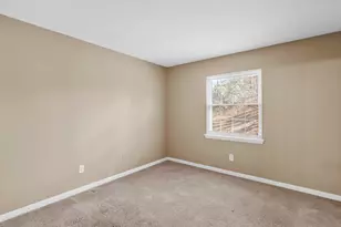 5669 Hornaday Rd, Greensboro, NC 27409 - Photo 12