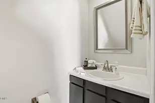 933 St Marys St, Raleigh, NC 27605 - Photo 16