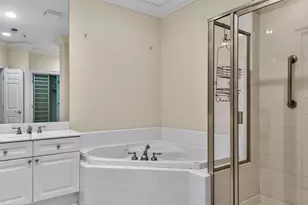 2901 Market Bridge Ln, Raleigh, NC 27608 - Photo 32