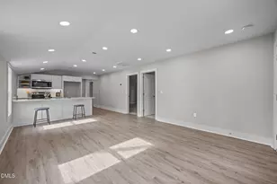 303 Graves St, Selma, NC 27576 - Photo 10