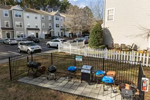 8621 Neuse Club Ln, Raleigh, NC 27616 - Photo 32