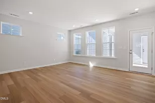 204 White Oak Gdn Wy, Garner, NC 27529 - Photo 10