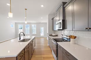 204 White Oak Gdn Wy, Garner, NC 27529 - Photo 6