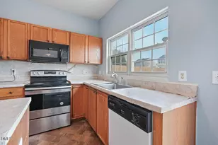 2913 Hayling Dr, Raleigh, NC 27610 - Photo 8