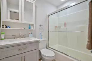 173 Summerwalk Cir, Chapel Hill, NC 27517 - Photo 8