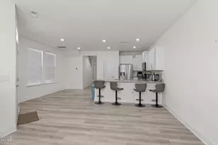 389 Channel Drop Dr, Clayton, NC 27520 - Photo 8