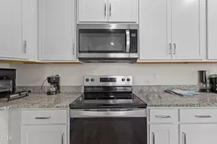 389 Channel Drop Dr, Clayton, NC 27520 - Photo 12