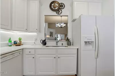 102 Brush Stream Drive, Cary, NC 27511 - Photo 8