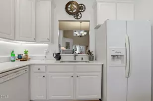 102 Brush Stream Dr, Cary, NC 27511 - Photo 8