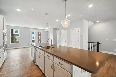 1242 Coach Station Alley #201, Raleigh, NC 27601 - Photo 6