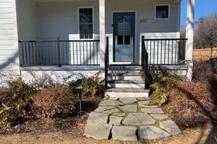 207 N Nash St, Hillsborough, NC 27278 - Photo 2