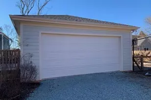 207 N Nash St, Hillsborough, NC 27278 - Photo 14