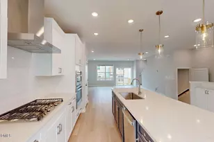 2716 Hunter Woods Dr, Apex, NC 27502 - Photo 4