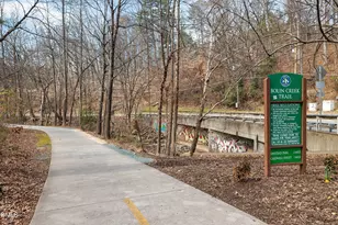 100 Umstead Dr, Chapel Hill, NC 27516 - Photo 8