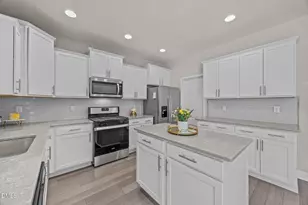 210 Gallery Park Dr, Franklinton, NC 27525 - Photo 6