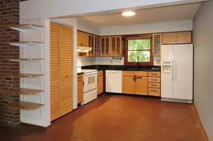 107 S Peak Dr, Carrboro, NC 27510 - Photo 14