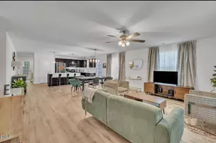 407 Collier St, Smithfield, NC 27577 - Photo 6