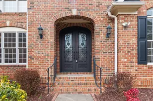 10712 Round Brook Cir, Raleigh, NC 27617 - Photo 4