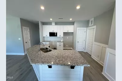 102 Lynn Lane, Selma, NC 27576 - Photo 8