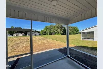 102 Lynn Lane, Selma, NC 27576 - Photo 12