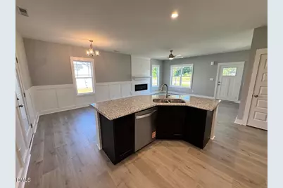 102 Lynn Lane, Selma, NC 27576 - Photo 6