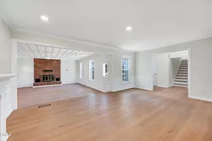 2113 Port Royal Rd, Raleigh, NC 27609 - Photo 6