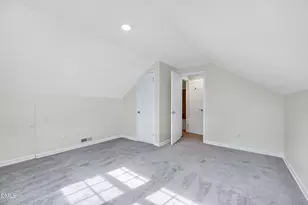 2113 Port Royal Rd, Raleigh, NC 27609 - Photo 34