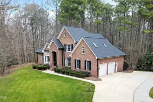 4613 Cross Brook Ln, Raleigh, NC 27610 - Photo 2