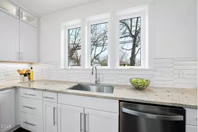 200 Bledsoe Avenue, Raleigh, NC 27601 - Photo 10